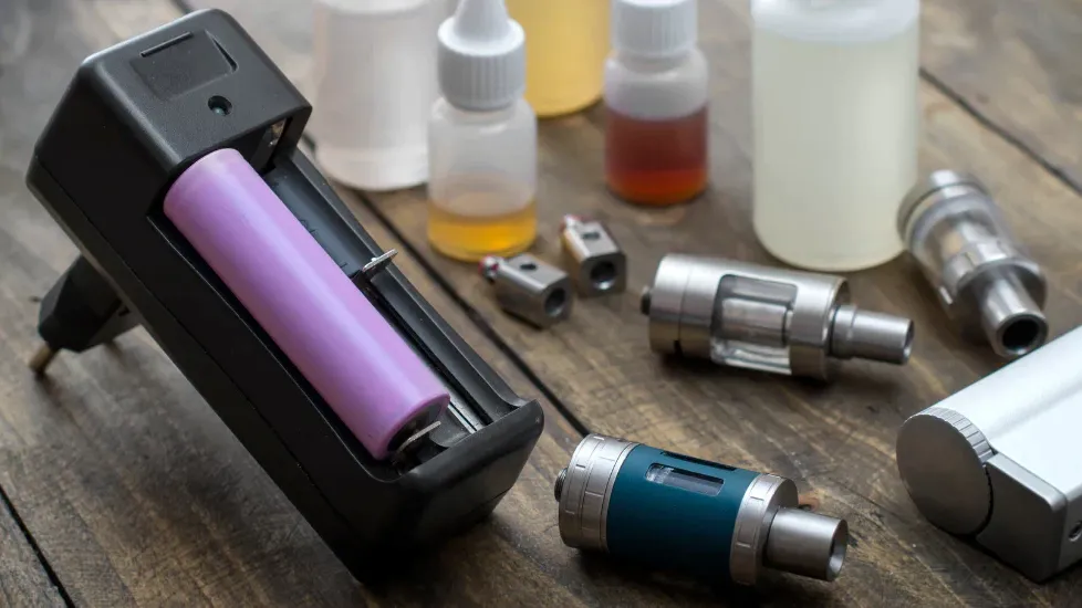 How To Charge Your Vape Kit